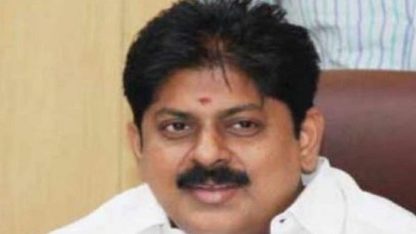 AIADMK के पूर्व मंत्री एम मणिकंदन गिरफ्तार, एक्ट्रेस ने लगाया था रेप और गर्भपात कराने का आरोप