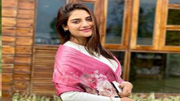 पति निखिल से विवाद के बीच नुसरत ने शेयर की Baby Bump वाली तस्वीर, कहा- 'दयालुता सब ...'