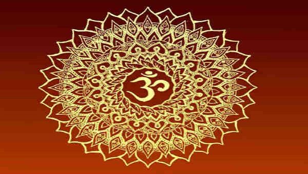 Health Benefits of Om Chanting : 'ॐ' के जाप से दिल और दिमाग दोनों रहते हैं फिट, जानें लाभ