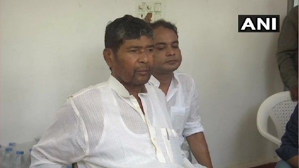 'चाचा' पशुपति पारस बने लोजपा संसदीय दल के नए नेता, लोकसभा स्पीकर ने दी मान्यता