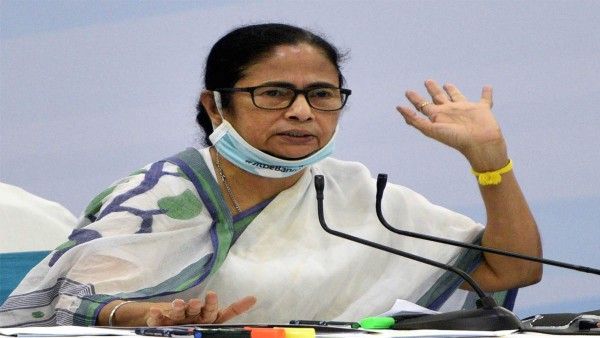 बंगाल चुनावों में नंदीग्राम सीट पर सुवेंदु अधिकारी की जीत को चुनौती देने हाई कोर्ट पहुंचीं ममता बनर्जी