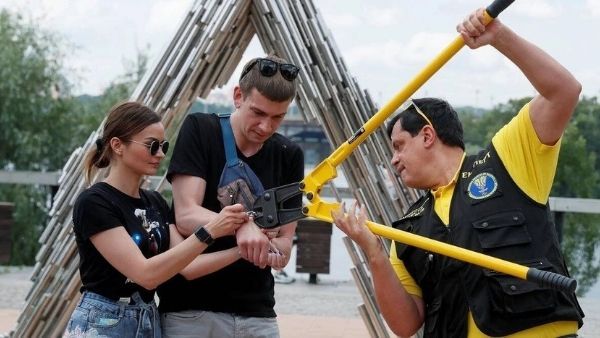 प्यार की परीक्षा लेने 123 दिनों तक हथकड़ी में रहा प्रेमी जोड़ा, लेकिन नहीं बचा पाया प्यार