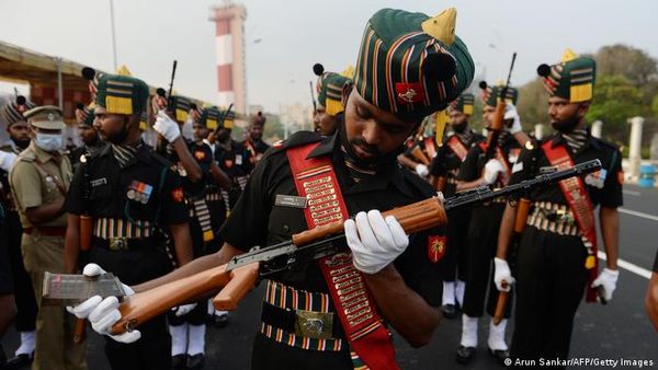 भारत की ‘पिछड़ी हुई’ सेना को चाहिए बड़े सुधारः विशेषज्ञ