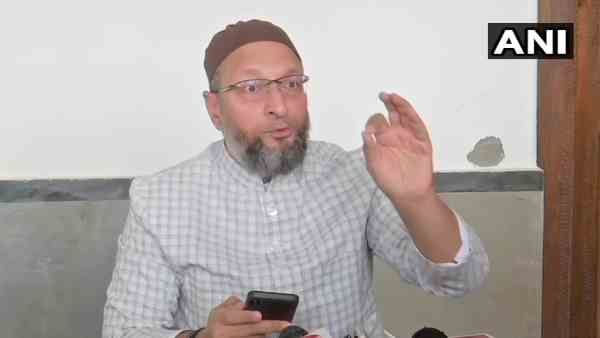 असदुद्दीन ओवैसी ने CM योगी से मांगा जवाब, पूछा- पब्लिक हेल्थ सेंटर और कम्युनिटी हेल्थ सेंटर क्यों पड़े है बंद