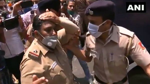 चंडीगढ़ में कैप्टन अमरिंदर के खिलाफ भाजपा का उग्र प्रदर्शन, एक महिला पुलिसकर्मी को सिर में लगी चोट