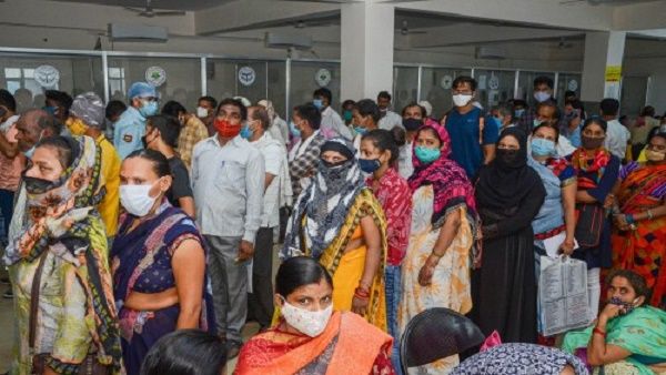 दिल्ली में कोरोना की दूसरी लहर में 791 महिलाएं हो गईं विधवा, केजरीवाल सरकार देगी आर्थिक मदद