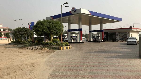 हरियाणा में पहली बार पेट्रोल ‌₹100 के पार पहुंचा, सरकार ने 51 हजार करोड़ सिर्फ टैक्स लगाकर कमाए