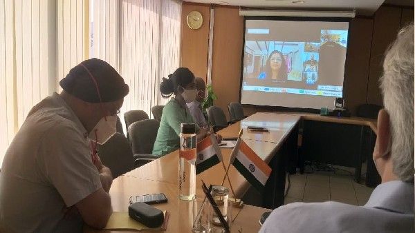 गूगल के साथ मिलकर दिल्ली सरकार का बड़ा कदम, पब्लिक ट्रांसपोर्ट होगा फ्रेंडली