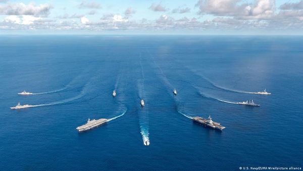 चीन-अमेरिका की तनातनी एशिया में बढ़ा रही है हथियारों के जखीरे