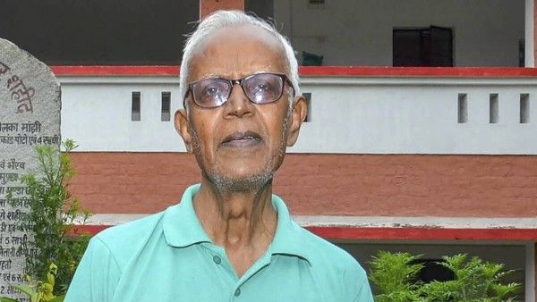 स्टेन स्वामी की हिरासत में मौत पर उठते सवालों पर केंद्र ने दी सफाई, कहा- स्वामी के स्वास्थ्य की निगरानी....