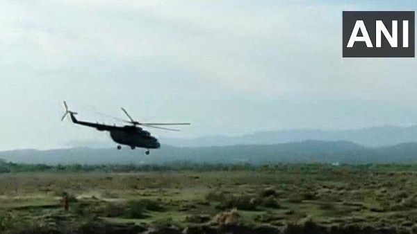 कठुआ: नदी में अचानक आई बाढ़ में फंसे 5 लोग, वायुसेना ने किया रेस्क्यू