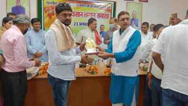 छत्तीसगढ़ः किसानों ने राज्य सरकार की योजनाओं की सराहना की