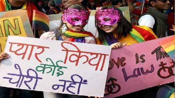 रामपुर में दो लड़कियों ने आपस में रचा ली शादी, परिवार नहीं माना तो किया ये काम