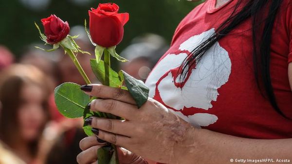 बदलाव के लिए एकजुट होती एसिड हमलों की पीड़ित