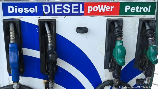 'जहरीले युग का अंत': अब जाकर दुनिया से खत्म हुआ लेडेड पेट्रोल