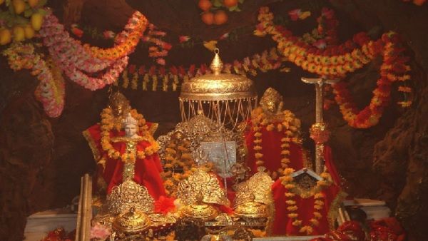  Shri Vaishno Devi Chalisa in Hindi: यहां पढे़ं मां वैष्णो देवी चालीसा,  जानें महत्व और लाभ