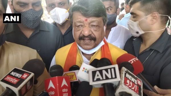 कल्याण सिंह के खिलाफ AMU में लगे पोस्टर्स पर कैलाश विजयवर्गीय बोले- योगीजी इनका इलाज जानते हैं