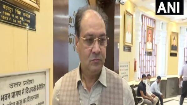 'यह मुस्लिम नहीं, मुल्ला पर्सनल लॉ बोर्ड है', तालिबान की तारीफ पर बोले योगी के मंत्री मोहसिन रजा