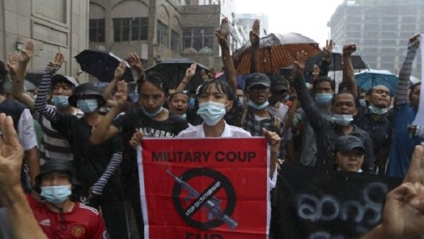 म्यांमार में सेना प्रमुख का बड़ा ऐलान, अगस्त 2023 तक खत्म होगा आपातकाल और होंगे आम चुनाव