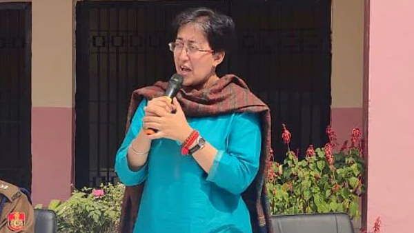 आप और व्यापारियों से डर कर भाजपा ने टैक्स बढ़ाने का फैसला वापिस लिया: आतिशी