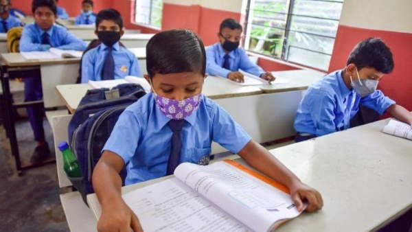 दिल्ली: सिसोदिया बोले- किसी बच्चे पर नहीं डाला जाएगा स्कूल आने का दबाव