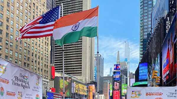 75वें स्वतंत्रता दिवस पर अमेरिका के Times Square पर फहराएगा सबसे बड़ा तिरंगा, ये है तैयारी