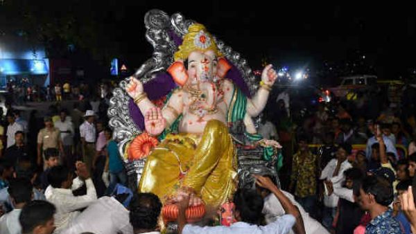 Ganesha Visarjan 2021: 'गणेश विसर्जन' आज, ये है शुभ-मुहूर्त, जानिए केवल पुरुष ही क्यों करते हैं विसर्जन? 