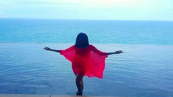...जब 50 की उम्र पार कर चुकीं इन एक्ट्रेस ने बिकिनी लुक में ढाया कहर, फैंस बोले-आपके सामने सारा-जाह्नवी भी फेल