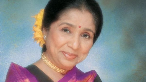 Happy B;day Asha: 88 की हुईं आशा भोसले, मां के साथ जन्मदिन की यादें की साझा