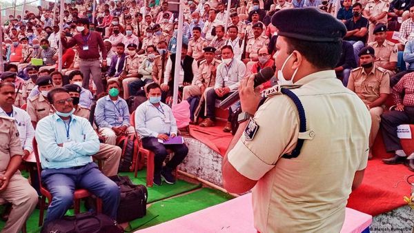 बिहार के सीमांचल में टूट रहे हैं माता-पिताओं के सपने