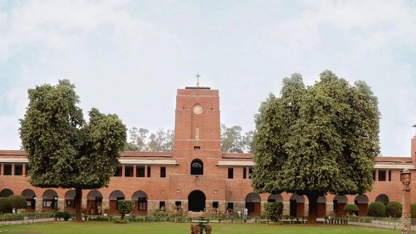 DU Cut Off List: डीयू की पहली कट-ऑफ लिस्ट हुई जारी, देखें टॉप कॉलेज वाइस लिस्ट