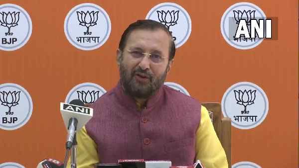 'सिद्धू एंटी-नेशनल हैं', कैप्टन अमरिंदर के इन आरोपों पर चुप क्यों है गांधी परिवार- जावड़ेकर