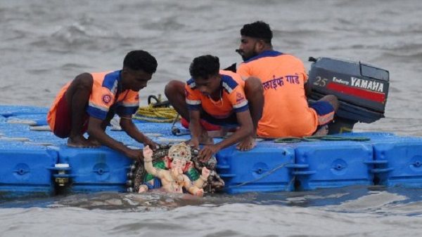 गणेश विसर्जन को लेकर मुंबई पुलिस की खास तैयारी, विसर्जन स्थल हैं आतंकियों के निशाने पर