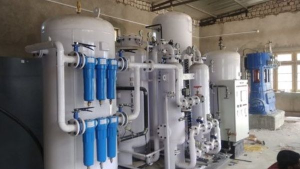 सीएम योगी के गोद लिए सीएचसी में ऑक्सीजन प्लांट इंस्टॉल