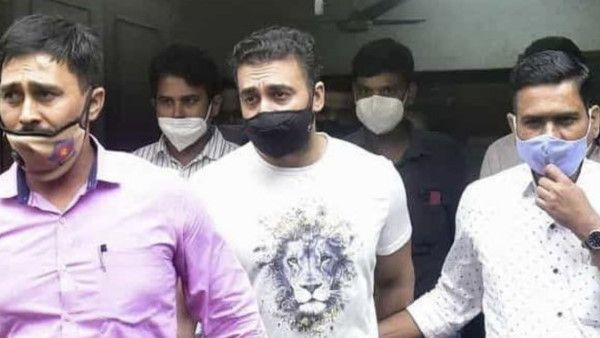 पोर्न रैकेट मामला: पुलिस ने राज कुंद्रा के खिलाफ चार्जशीट दाखिल की