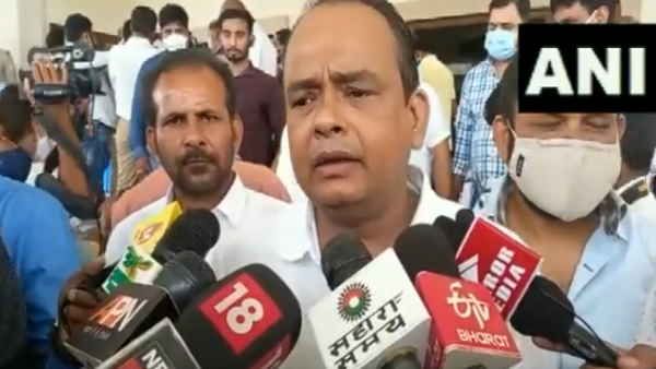 Video: कांग्रेस MLA ने दिया अजीब बयान, बोले- अफगानियों पर तालिबान नहीं अमेरिकी सेना जु़ल्‍म ढा रही