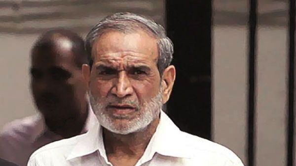 सिख विरोधी दंगों में सजा काट रहे सज्जन कुमार को SC से झटका, जमानत अर्जी खारिज