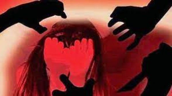 शौच के लिए घर से निकली लड़की के साथ एक महीने तक किया गैंगरेप, अगवा कर गोरखपुर ले गए थे आरोपी