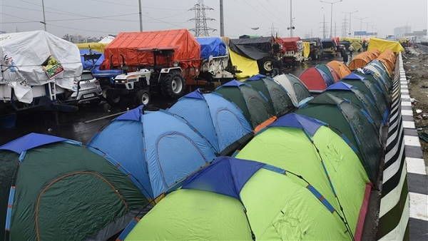 इंद्रपाल सिंह जिन्होंने किसान आंदोलन के टेंट में की पढ़ाई, बने यूपी के PCS अफसर
