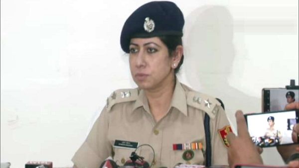 दिल्ली में अवैध टेलीफोन एक्सचेंज: रोज विदेश से आते थे ढाई लाख कॉल, सरकार को 103 करोड़ का चूना लगाया