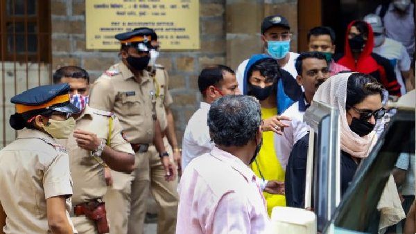 ड्रग्स केस में शाहरुख खान का बेटा गिरफ्तार, जानिए क्या है NDPS एक्ट और कितनी होती है सजा ?