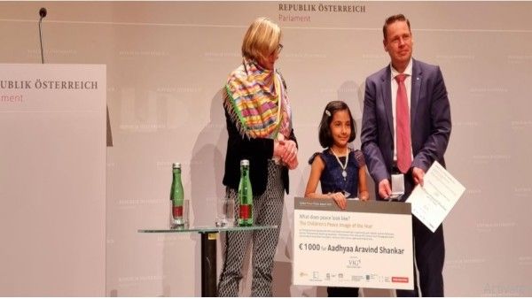 दादी की गोद में सिर रखकर सोती मां की फोटो ने आध्या अरविंद शंकर को दिलाया 'ग्लोबल पीस फोटो 2021' अवार्ड