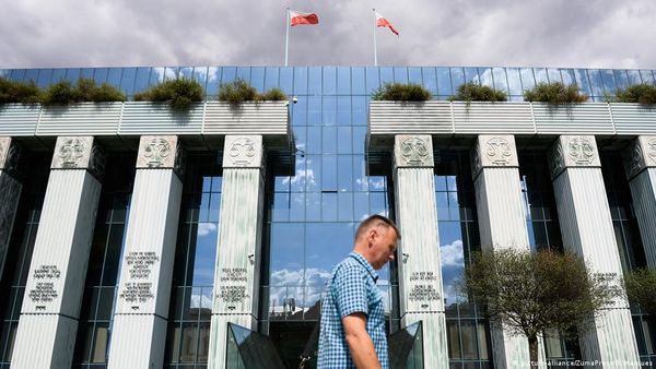 यूरोपीय कोर्ट ने पोलैंड पर लगाया नौ करोड़ रुपये रोजाना का जुर्माना