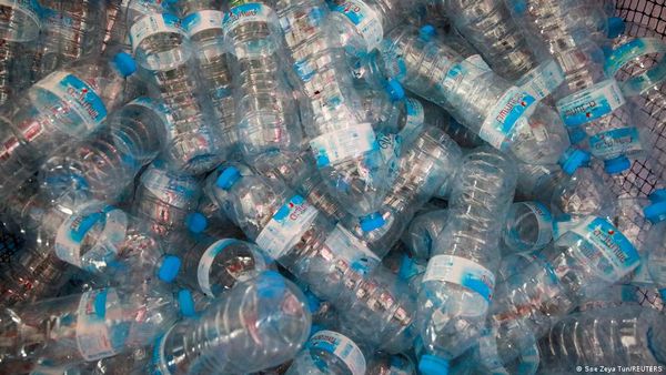 प्लास्टिक कचरे को रिसाइकिल कर बना डाला निर्माण सामग्री