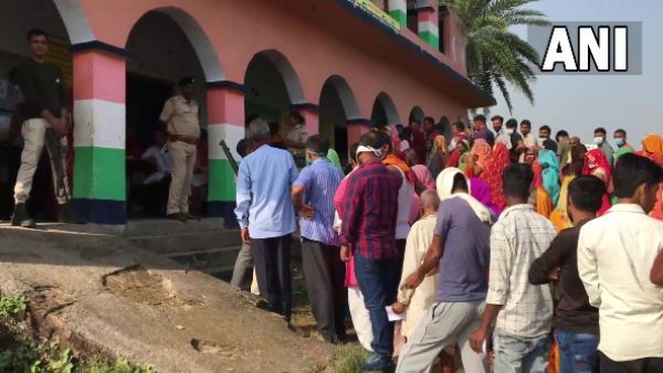 bihar panchayat chunav : गया के वजीरगंज और फतेहपुर ब्लॉक में 5वें चरण का मतदान जारी, सुरक्षा के कड़े इंतजाम