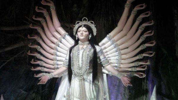 Happy Navratri Durga Puja 2021 : इस नवरात्रि पर अपनों को भेजें ये खास संदेश