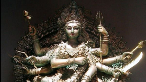 Maa Chandraghanta Aarti : पढ़ें 'चंद्रघंटा' माता की आरती 