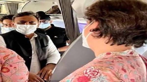 फ्लाइट में अखिलेश- प्रियंका के बीच हुई अचानक मुलाकात, जानिए यूपी में क्यों मच गई सियासी हलचल