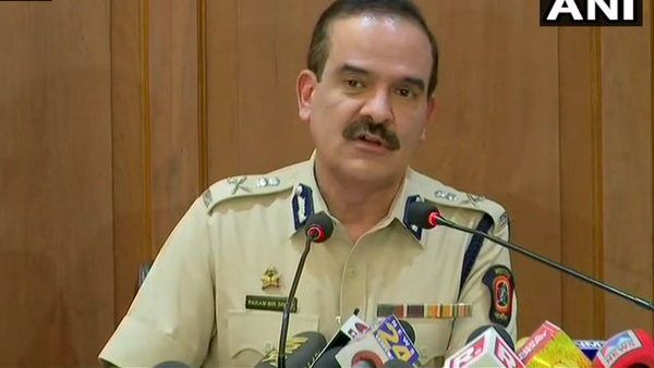 परमबीर सिंह के खिलाफ गैर जमानती वॉरंट जारी, 2 वॉरंट की अनदेखी पहले ही कर चुके हैं