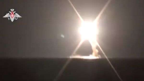 अमेरिका-उत्तर कोरिया के बाद अब रूस ने हाइपरसोनिक हथियार का किया परीक्षण, परमाणु पनडुब्बी से दागी मिसाइल